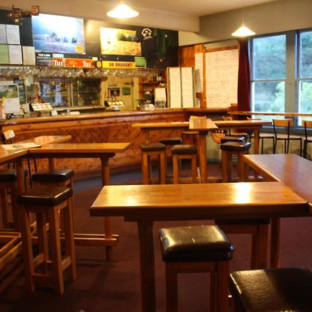 Owen River Tavern & Motels Exteriér fotografie